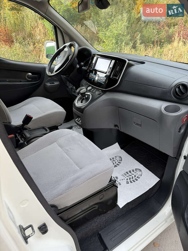 Мінівен Nissan e-NV200 2014 в Дрогобичі