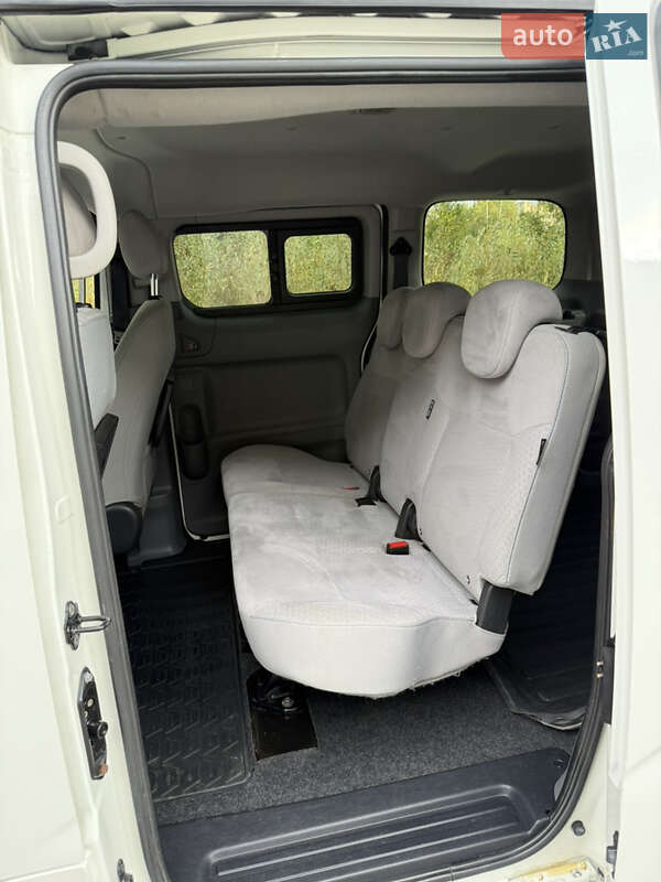 Мінівен Nissan e-NV200 2014 в Дрогобичі