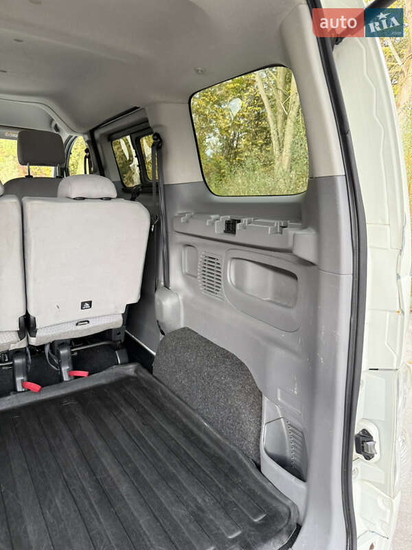 Мінівен Nissan e-NV200 2014 в Дрогобичі