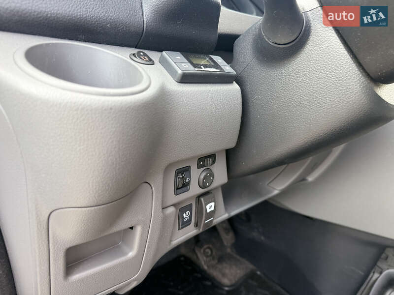 Вантажний фургон Nissan e-NV200 2015 в Дніпрі фото 7 Вантажний фургон Nissan e-NV200 2015 в Дніпрі