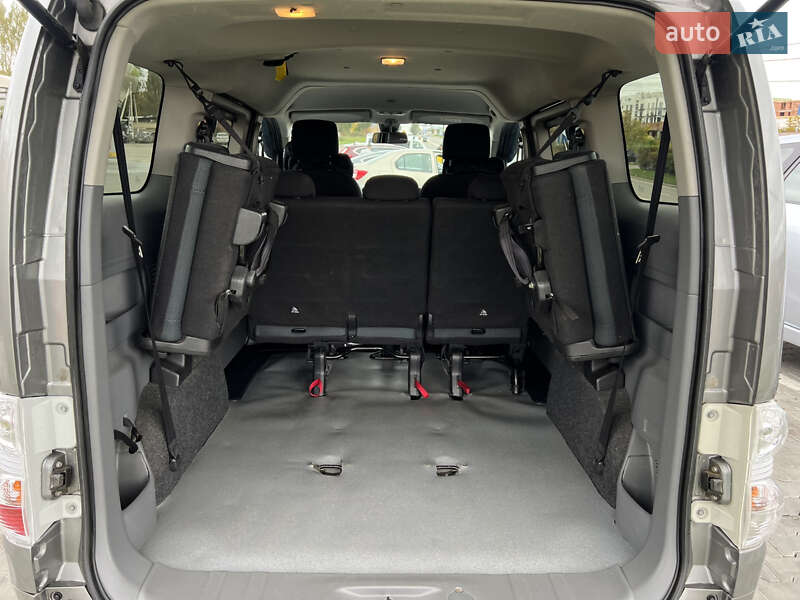 Мінівен Nissan e-NV200 2018 в Чернівцях