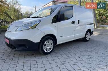 Грузовой фургон Nissan e-NV200 2019 в Хмельницком