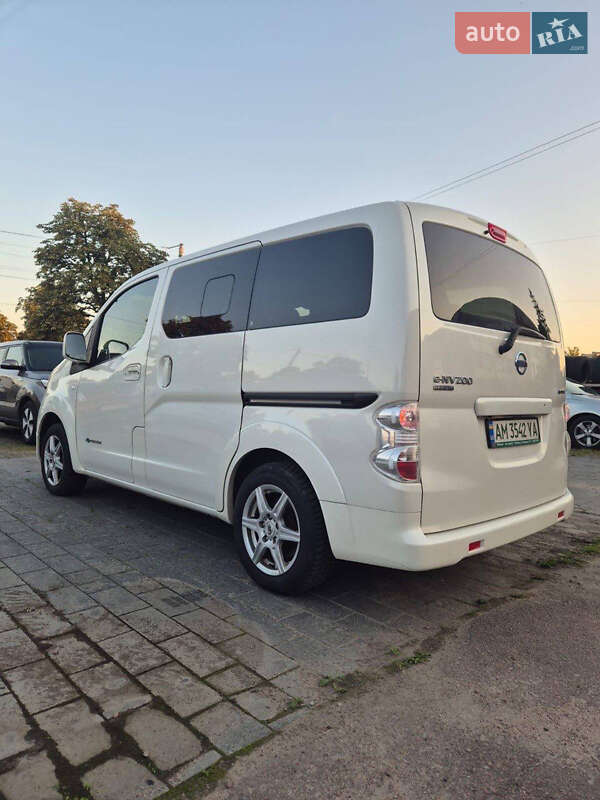 Минивэн Nissan e-NV200 2014 в Житомире фото 4 Минивэн Nissan e-NV200 2014 в Житомире