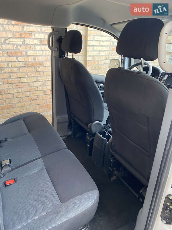 Минивэн Nissan e-NV200 2020 в Киеве фото 23 Минивэн Nissan e-NV200 2020 в Киеве