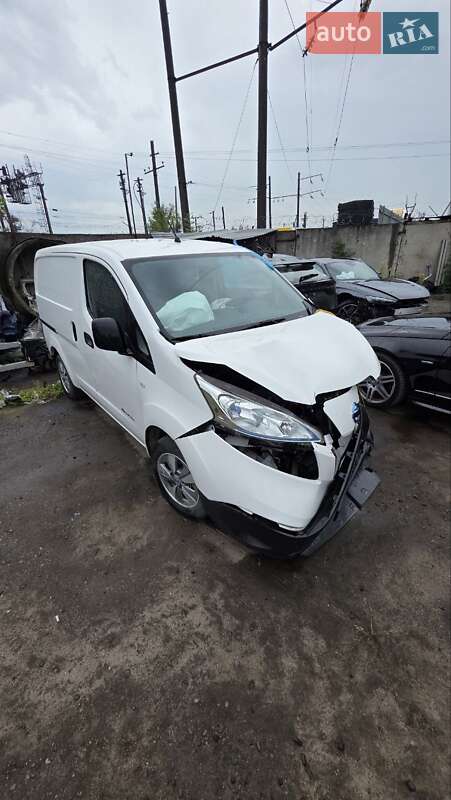 Грузовой фургон Nissan e-NV200 2016 в Львове фото 2 Грузовой фургон Nissan e-NV200 2016 в Львове