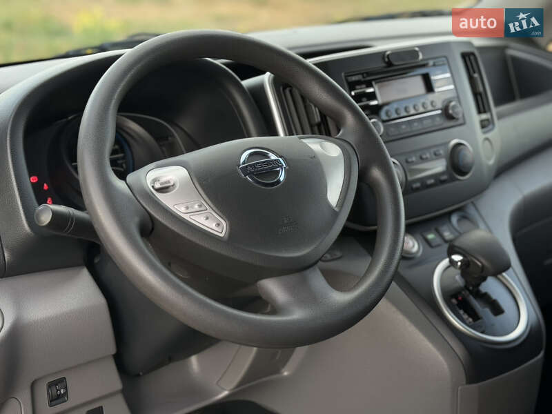Вантажний фургон Nissan e-NV200 2020 в Вінниці