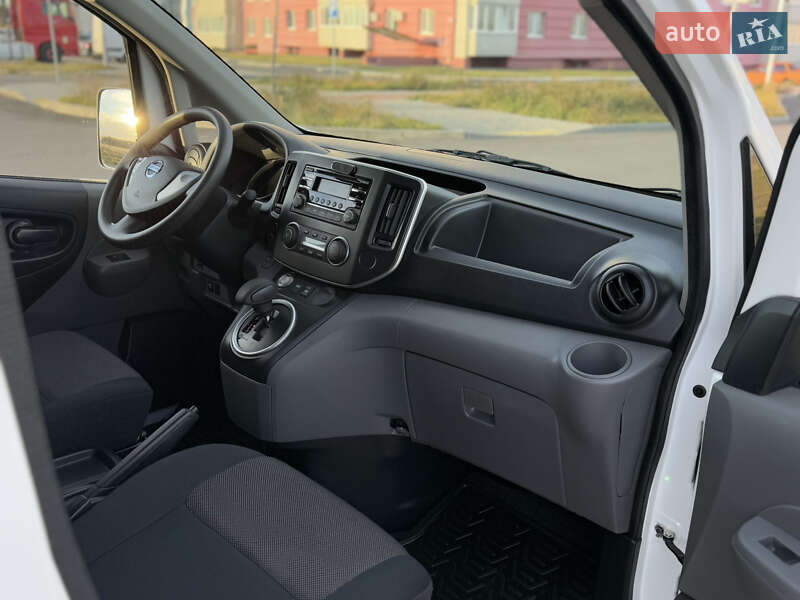Вантажний фургон Nissan e-NV200 2020 в Вінниці