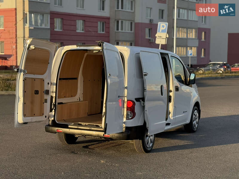 Вантажний фургон Nissan e-NV200 2020 в Вінниці
