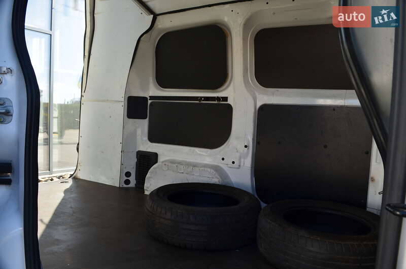 Грузовой фургон Nissan e-NV200 2018 в Львове