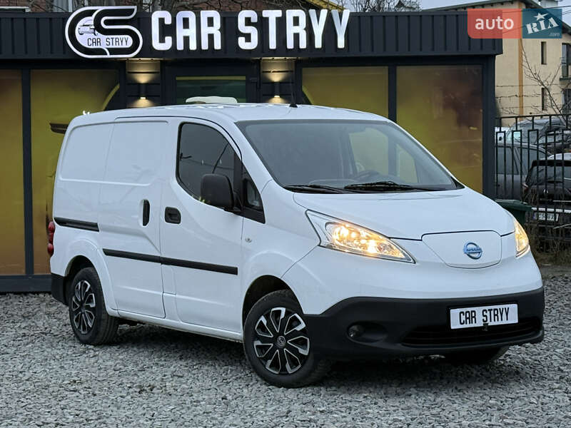 Вантажний фургон Nissan e-NV200 2019 в Стрию