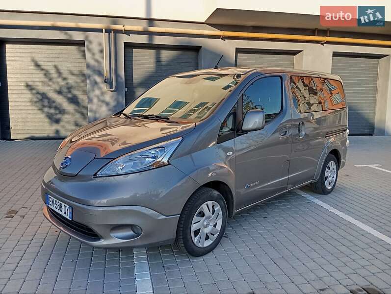 Nissan e-NV200 2017