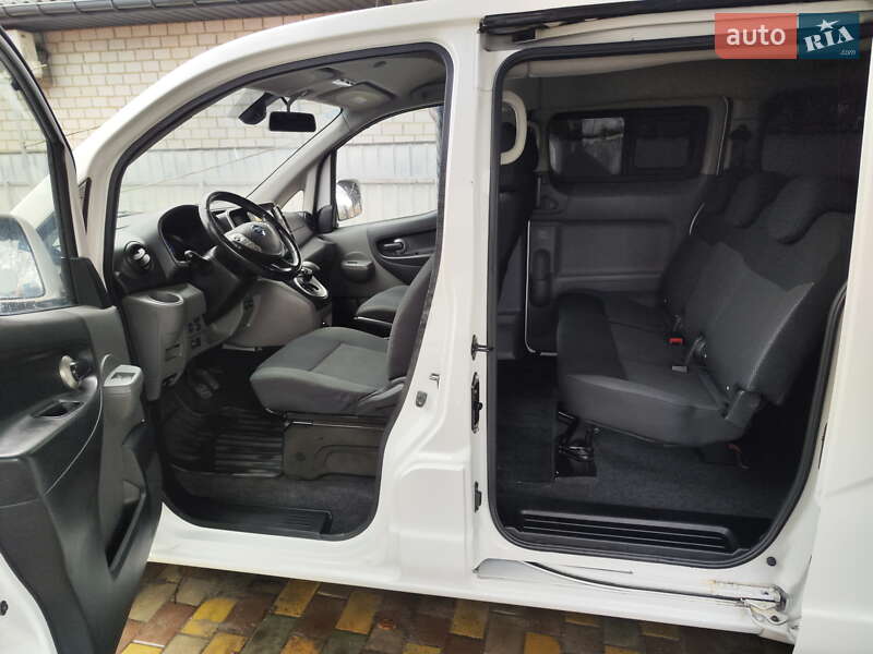 Минивэн Nissan e-NV200 2020 в Новых Санжарах