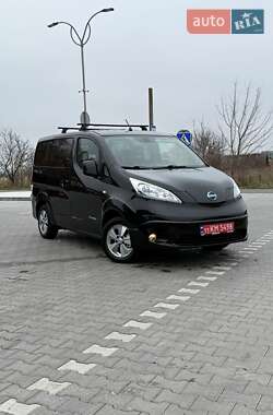 Минивэн Nissan e-NV200 2016 в Владимире