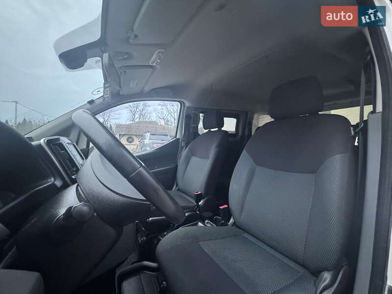 Минивэн Nissan e-NV200 2016 в Тернополе фото 14 Минивэн Nissan e-NV200 2016 в Тернополе