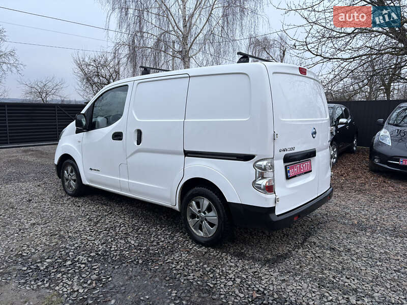 Грузовой фургон Nissan e-NV200 2015 в Луцке фото 6 Грузовой фургон Nissan e-NV200 2015 в Луцке