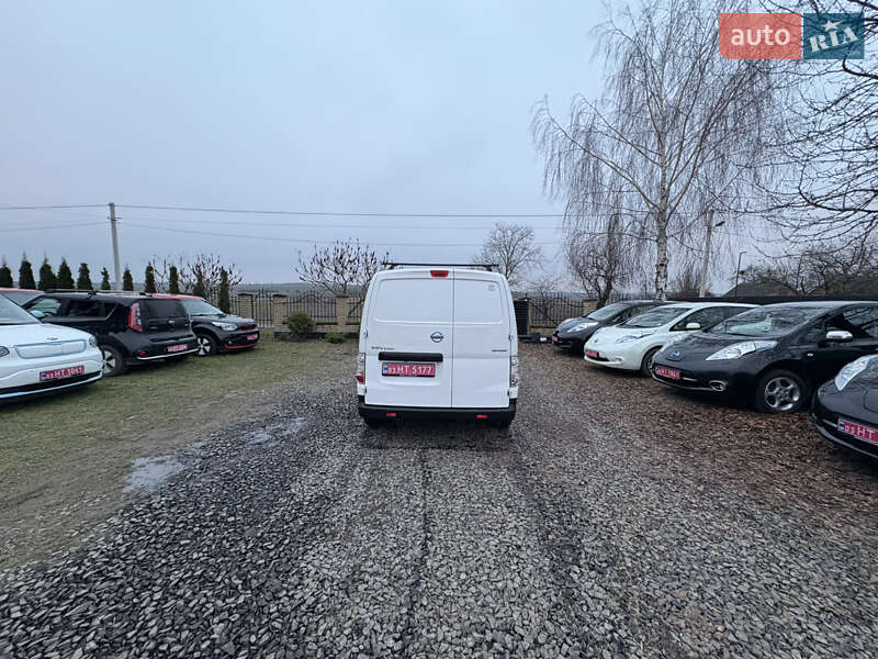 Грузовой фургон Nissan e-NV200 2015 в Луцке фото 14 Грузовой фургон Nissan e-NV200 2015 в Луцке