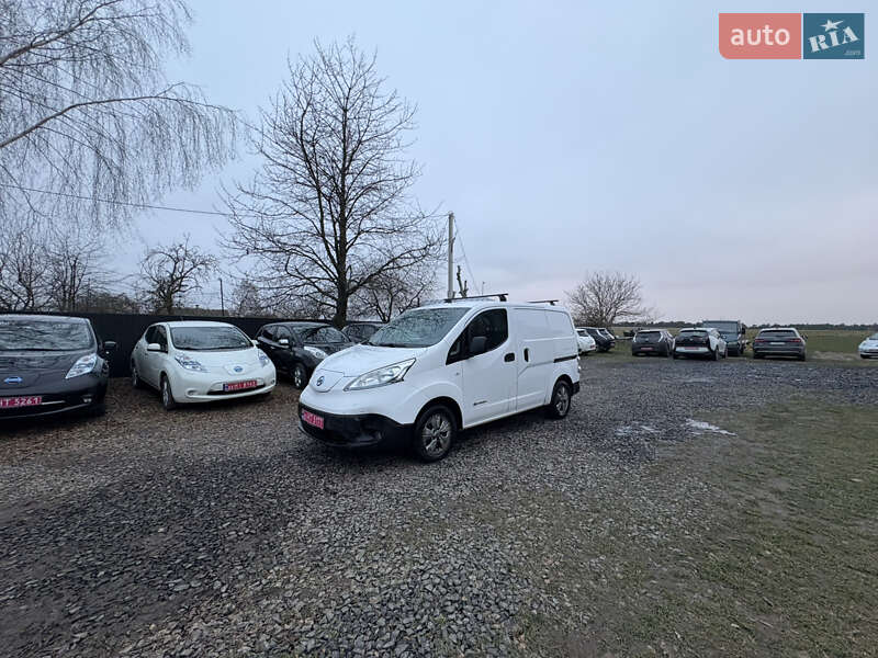 Грузовой фургон Nissan e-NV200 2015 в Луцке фото 17 Грузовой фургон Nissan e-NV200 2015 в Луцке