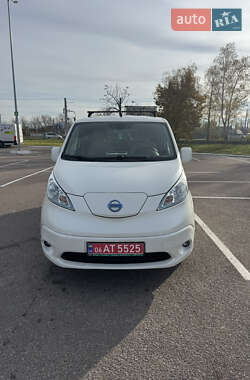 Мінівен Nissan e-NV200 2015 в Житомирі
