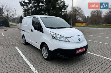 Грузовой фургон Nissan e-NV200 2019 в Луцке