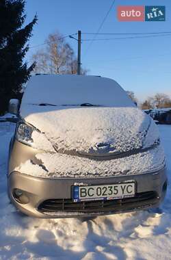 Минивэн Nissan e-NV200 2017 в Пирятине