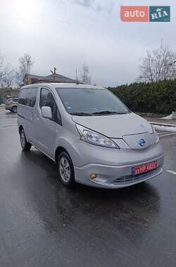 Минивэн Nissan e-NV200 2018 в Семеновке