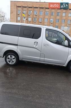 Мінівен Nissan e-NV200 2018 в Семенівці