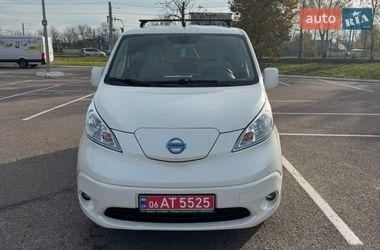 Мінівен Nissan e-NV200 2015 в Житомирі