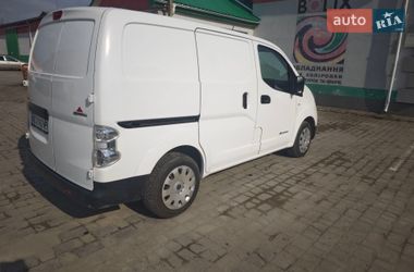 Вантажний фургон Nissan e-NV200 2014 в Ковелі