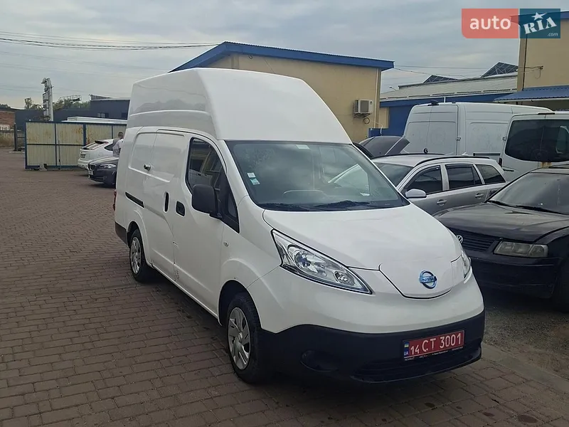Nissan e-NV200