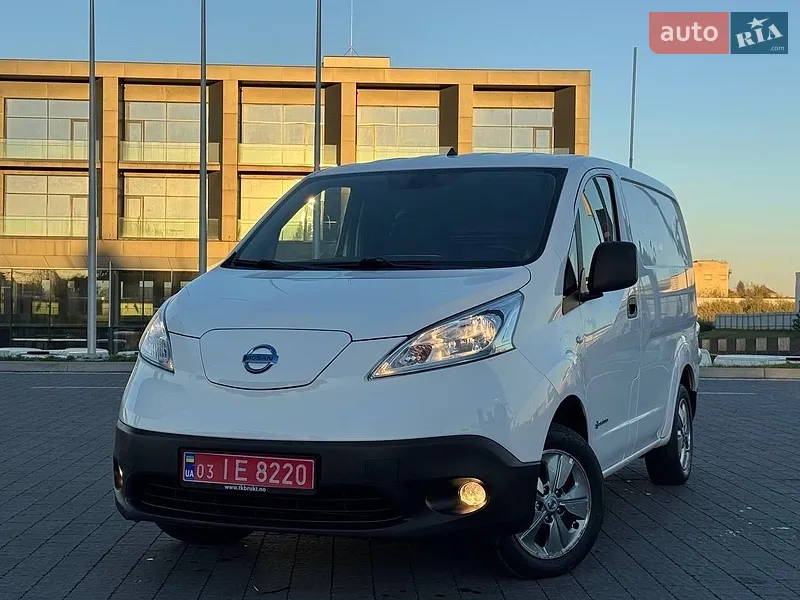 Nissan e-NV200