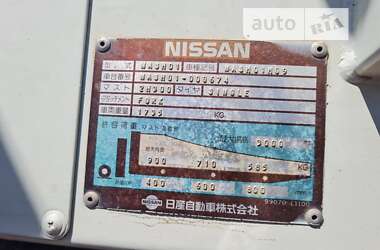 Вилочний навантажувач Nissan FG 1995 в Одесі