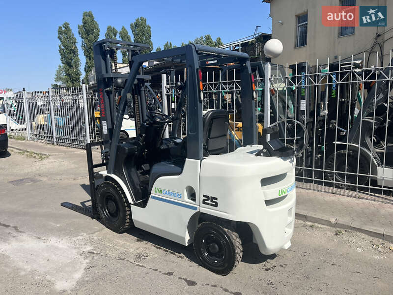 Вилочний навантажувач Nissan FG 2014 в Одесі