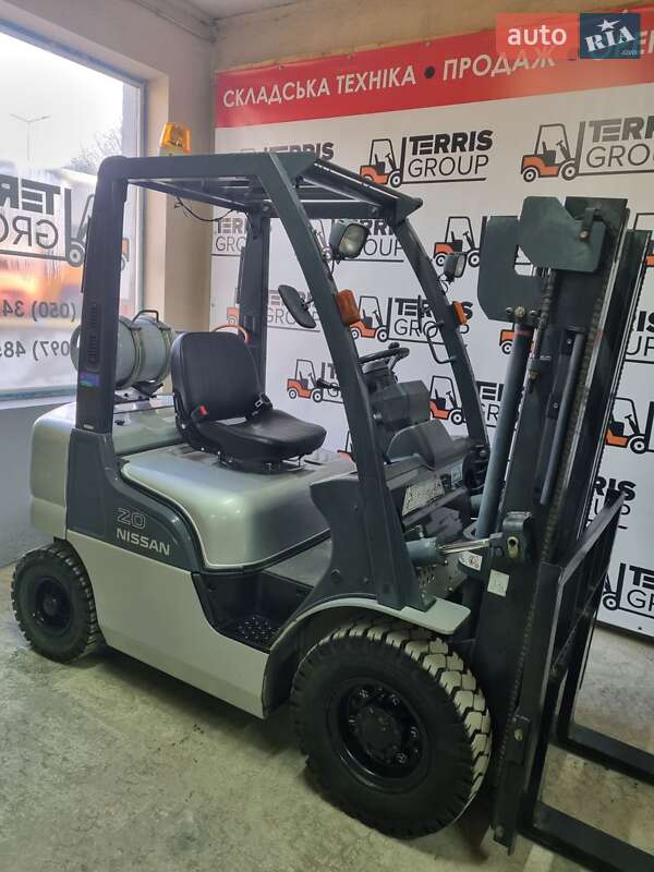 Nissan FG 2006 Nissan FG 2006