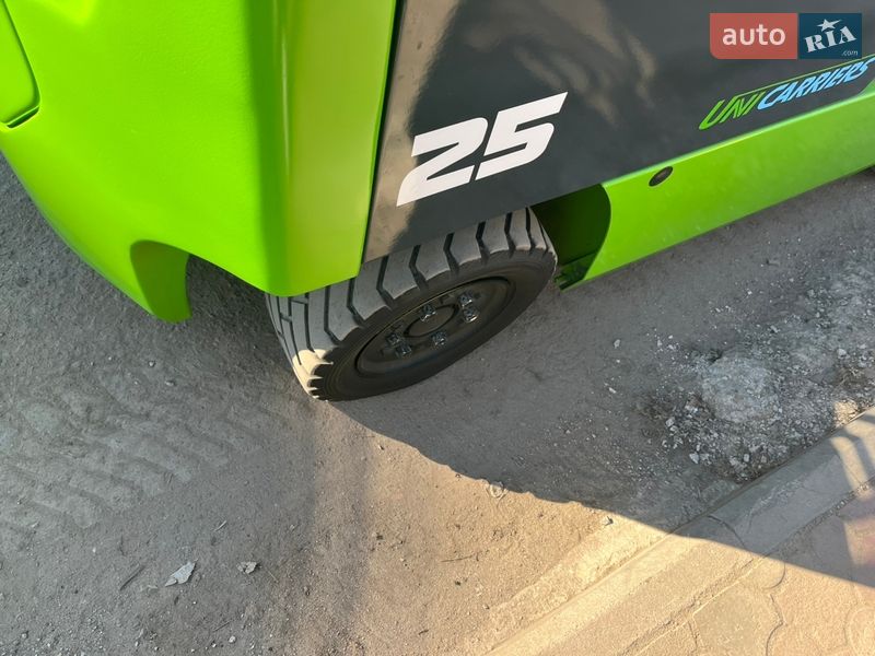 Вилочний навантажувач Nissan FG 2017 в Одесі