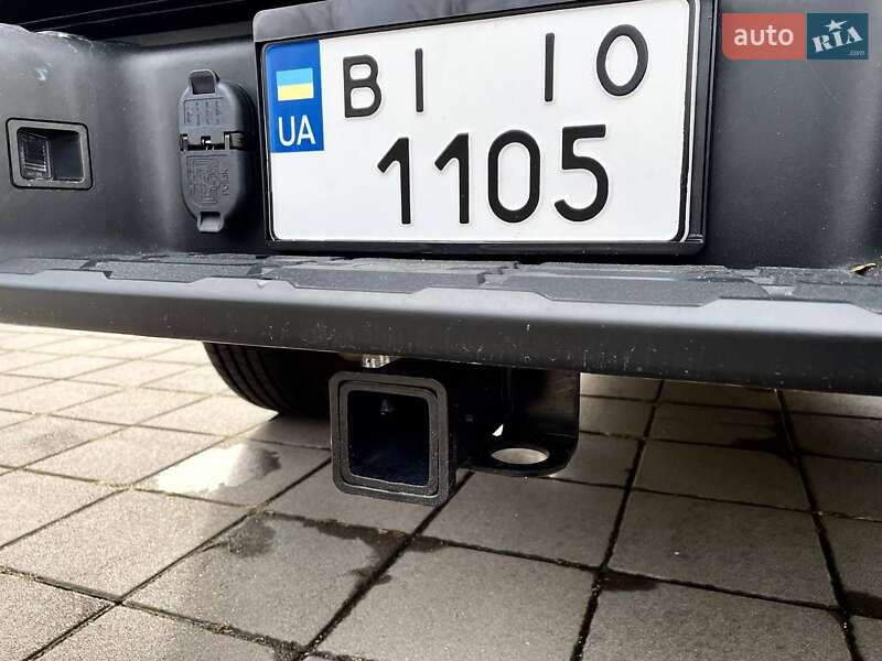 Пікап Nissan Frontier 2023 в Світловодську