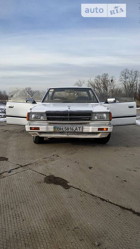 Седан Nissan Gloria 1986 в Одессе