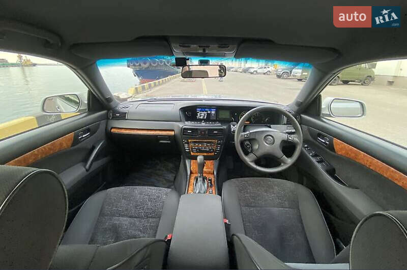 Седан Nissan Gloria 2001 в Одесі