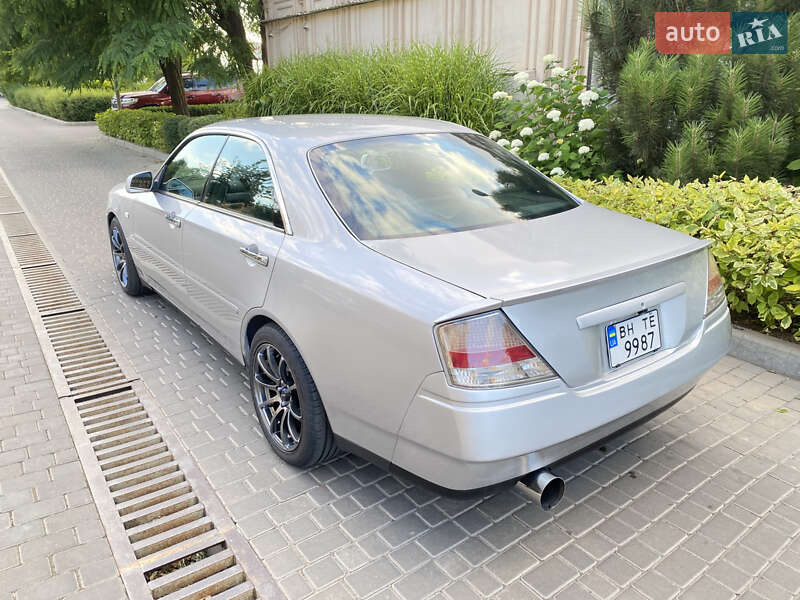 Седан Nissan Gloria 2001 в Одесі