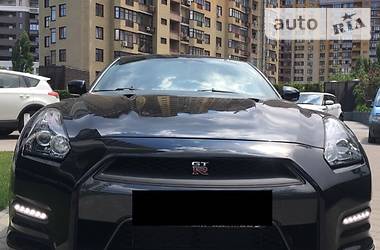 Купе Nissan GT-R 2012 в Києві