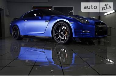 Купе Nissan GT-R 2013 в 