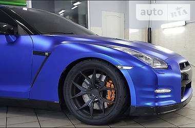 Купе Nissan GT-R 2013 в 