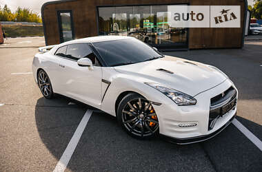 Купе Nissan GT-R 2012 в Киеве