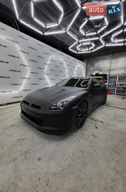 Купе Nissan GT-R 2008 в 