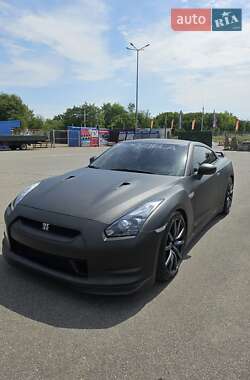 Купе Nissan GT-R 2008 в 