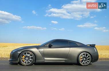 Купе Nissan GT-R 2008 в 