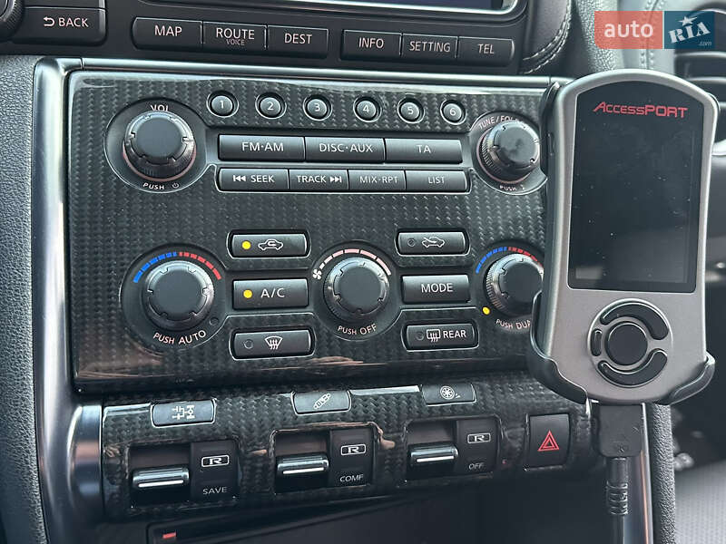 Купе Nissan GT-R 2013 в Києві