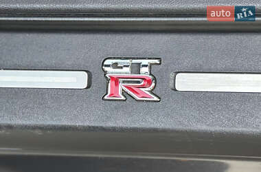 Купе Nissan GT-R 2013 в 