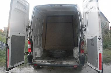  Nissan Interstar 2006 в Казатине