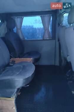 Микроавтобус Nissan Interstar 2005 в 