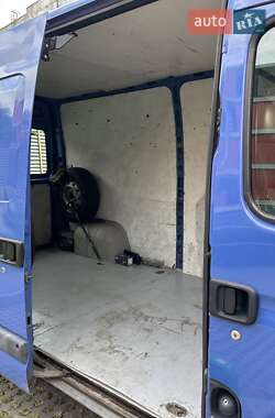 Інші вантажівки Nissan Interstar 2004 в 